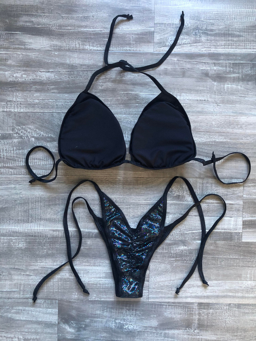 Practice Posing Suit - Black Hologram