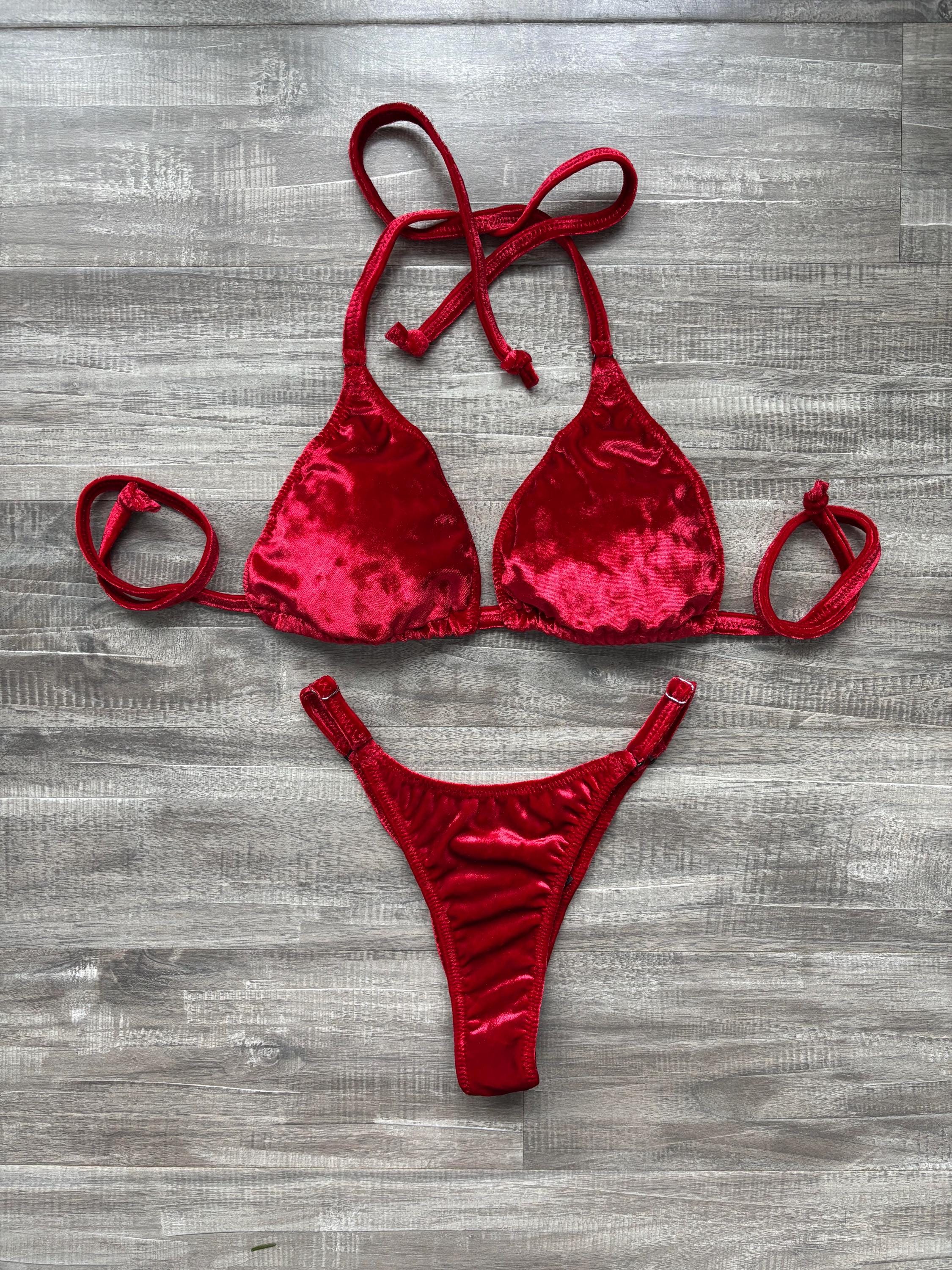 Practice Posing Suit - Red Velvet