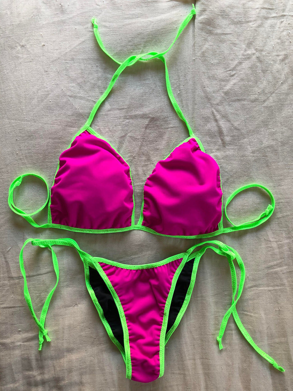 Practice Posing Suit - Matte Hot Pink