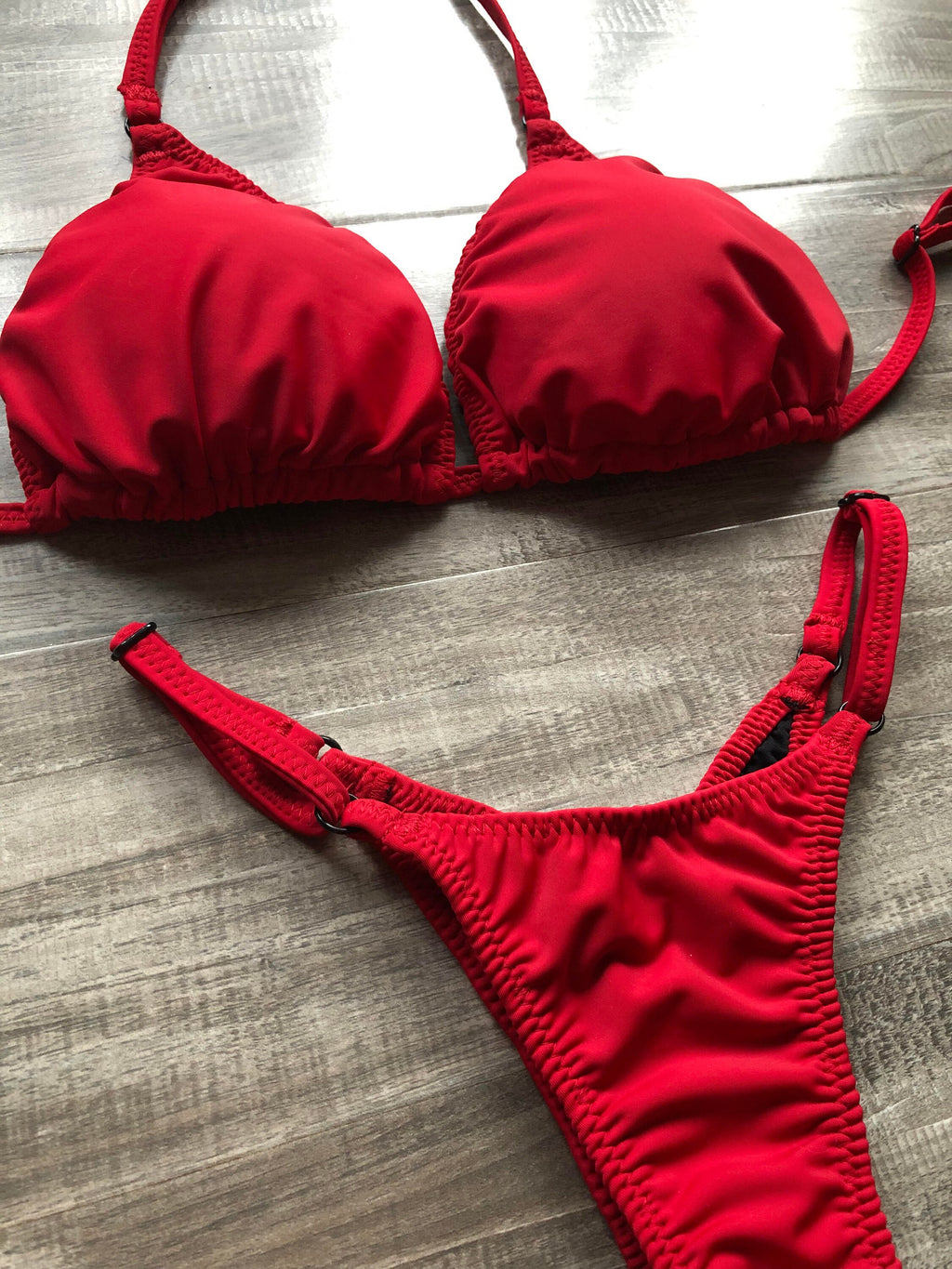 Practice Posing Suit - Matte Red