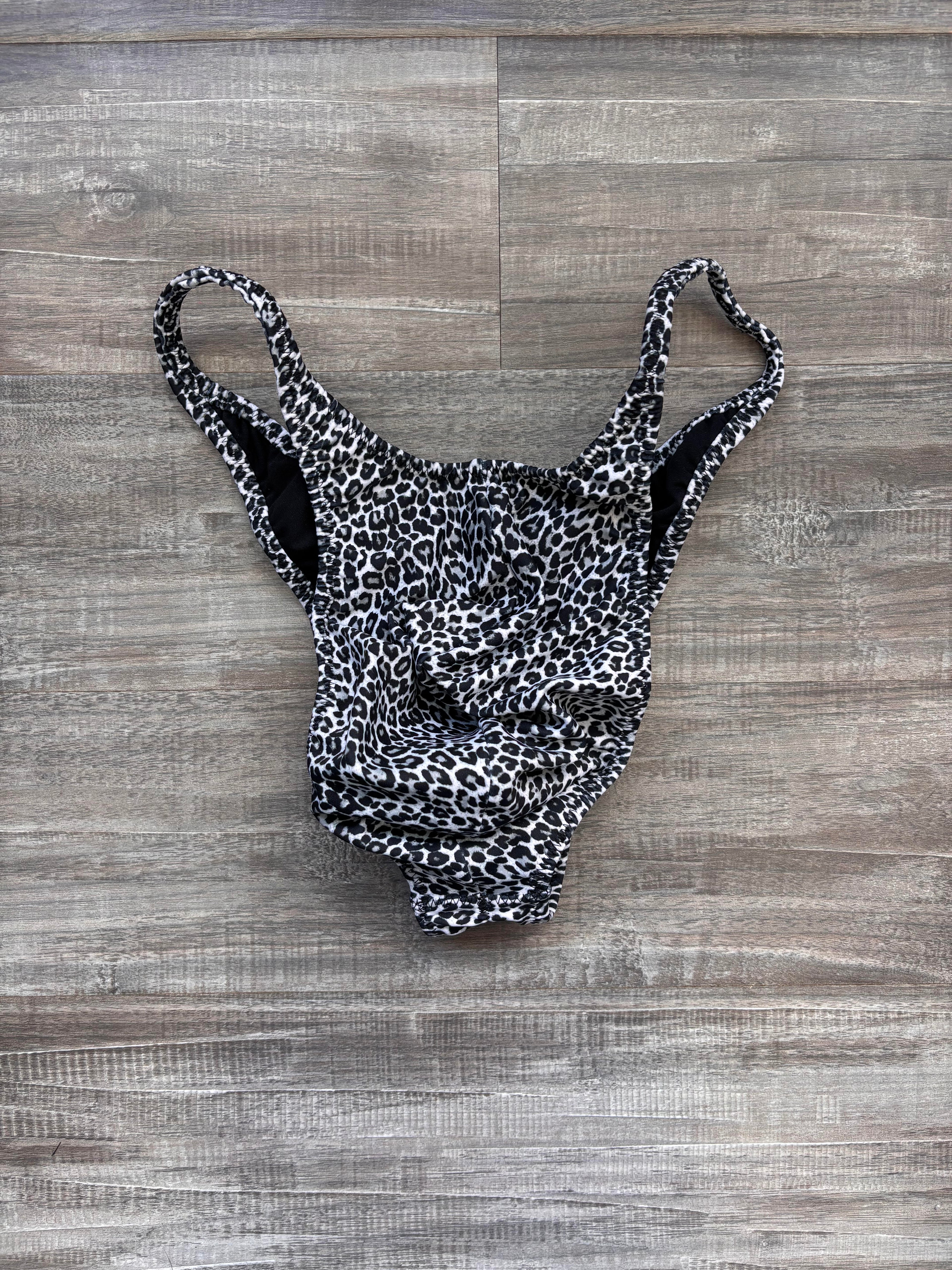 Custom Men's Bodybuilding Competition Trunks - Snow Leopard