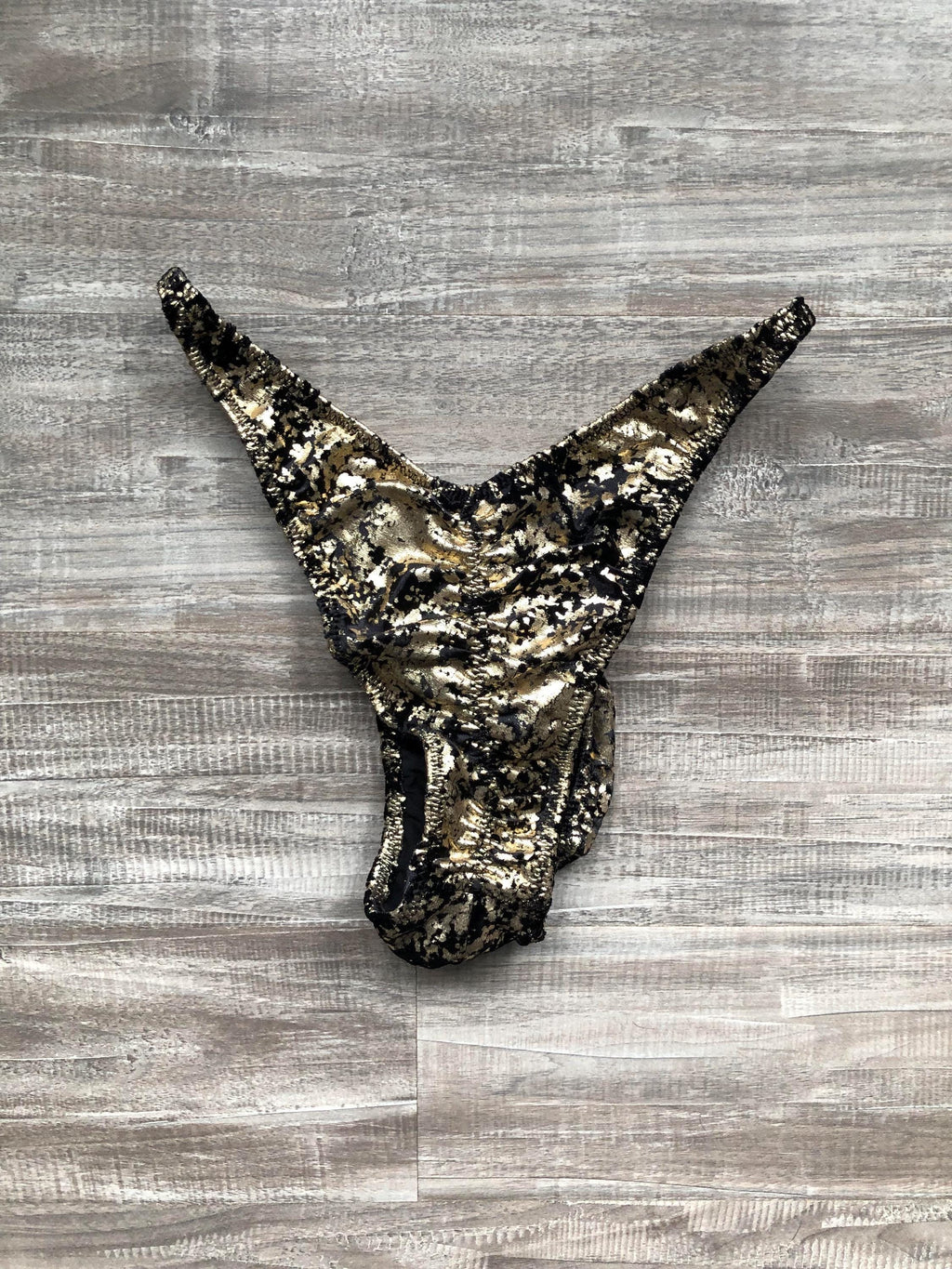 Custom Men's Bodybuilding Competition Trunks - Gold Black Distressed Velvet