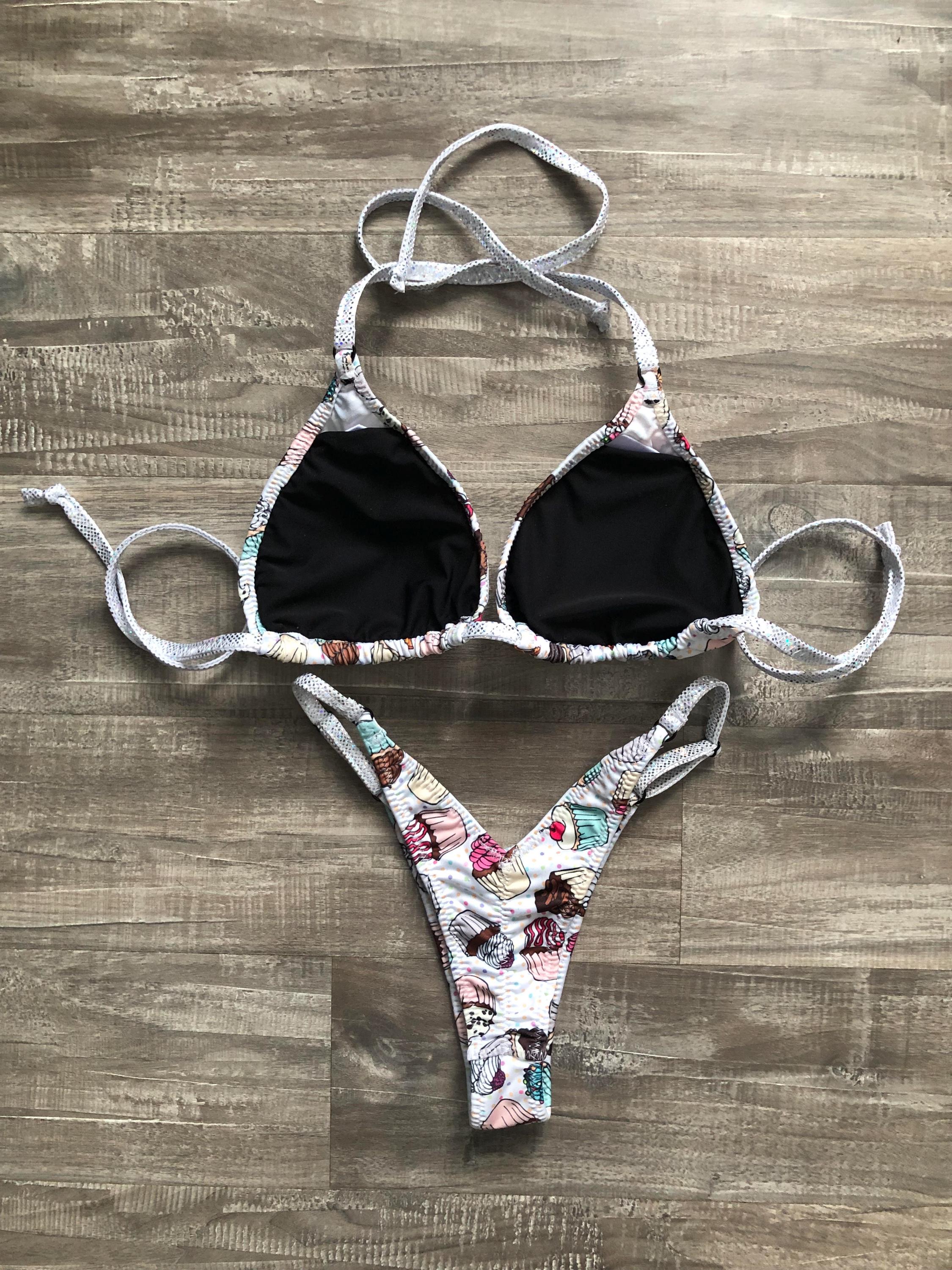 Practice Posing Suit - Cupcakes